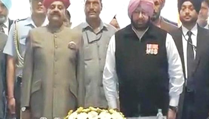 पंजाबच्या मुख्यमंत्रिपदी कॅ. अमरिंदर सिंह