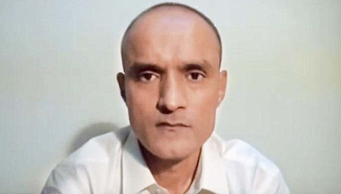 कुलभूषण जाधव यांच्या फाशीच्या शिक्षेला आंतरराष्ट्रीय कोर्टाकडून स्थगिती