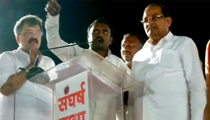 संघर्ष यात्रा: विखे-पाटलांच्या भाषणा दरम्यान दोन शेतकऱ्यांचा आत्महत्येचा प्रयत्न