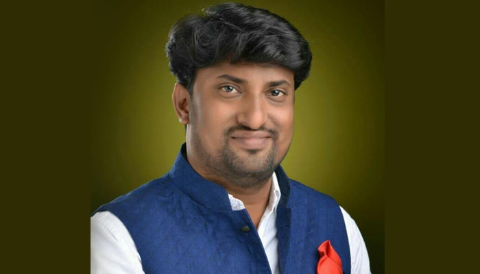 भाजपचे नगरसेवक निलेश कुंभारे यांच निधन