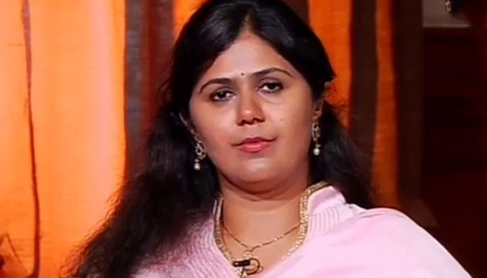 पंकजा मुंडेंना हवे आहे गृह खाते !