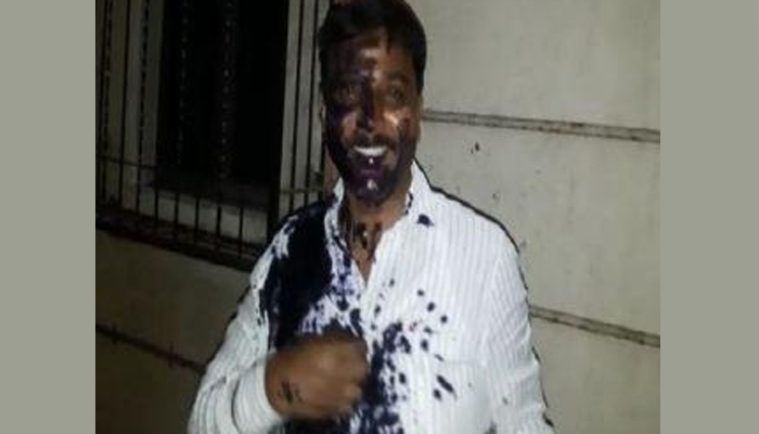 शिवसेना शहरप्रमुखांवर भाजप पदाधिकाऱ्यांनी फेकली शाई