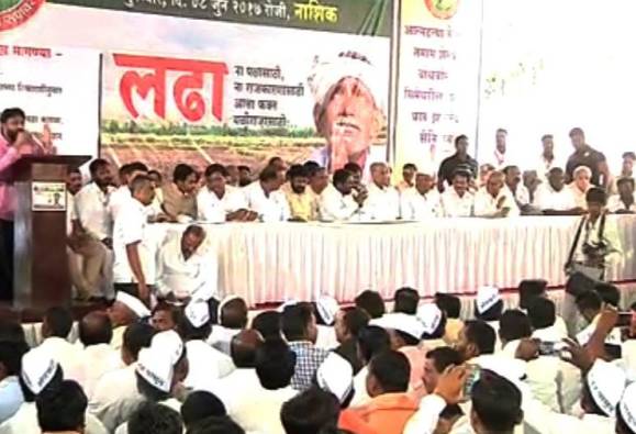 सातबारा कोरा होईपर्य़ंत आंदोलन सुरूच राहणार, 12 ला ठिय्या, 13 ला रेलरोको