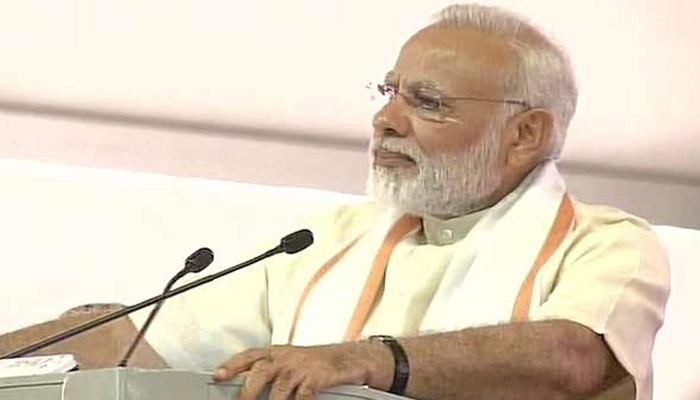 आधी शौचालय नंतर देवालय – नरेंद्र मोदी
