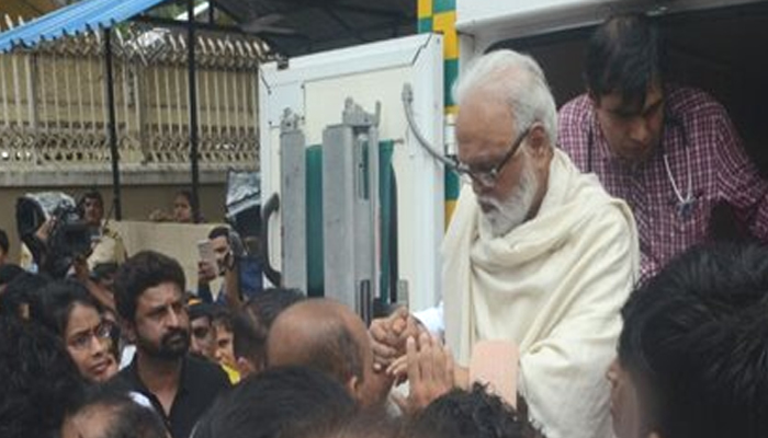 “छगन भुजबळांची अवस्था पाहून अश्रू आले, राजकारणात रहावे की नाही?” – जितेंद्र आव्हाड “छगन भुजबळांची अवस्था पाहून अश्रू आले, राजकारणात रहावे की नाही?” – जितेंद्र आव्हाड