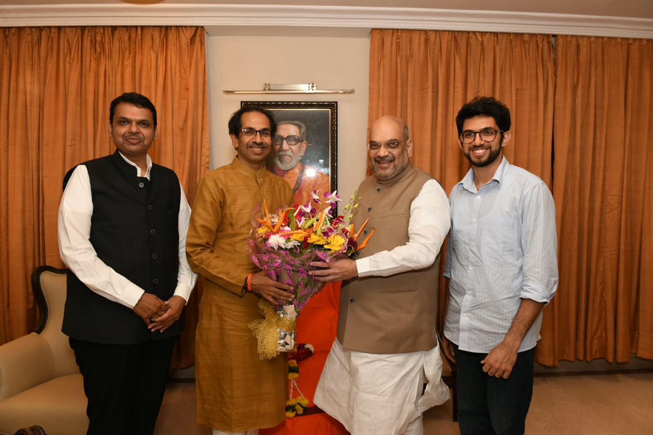 2019 च्या लोकसभेसाठी भाजप – शिवसेना यांच्यात युती ?