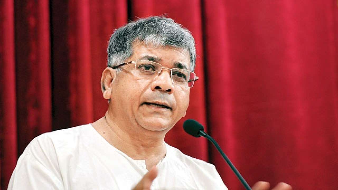 म्हणून आम्ही राष्ट्रवादीबरोबर युती करु शकत नाहीत, काँग्रेससाठी दरवाजे उघडे – प्रकाश आंबेडकर