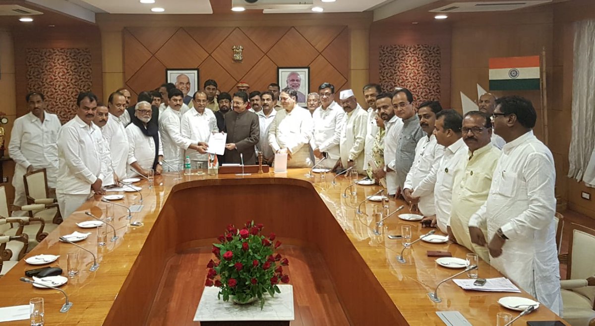 अधिवेशनाचा कालावधी वाढवा, विरोधी पक्षांच्या शिष्टमंडळाने घेतली राज्यपालांची भेट !