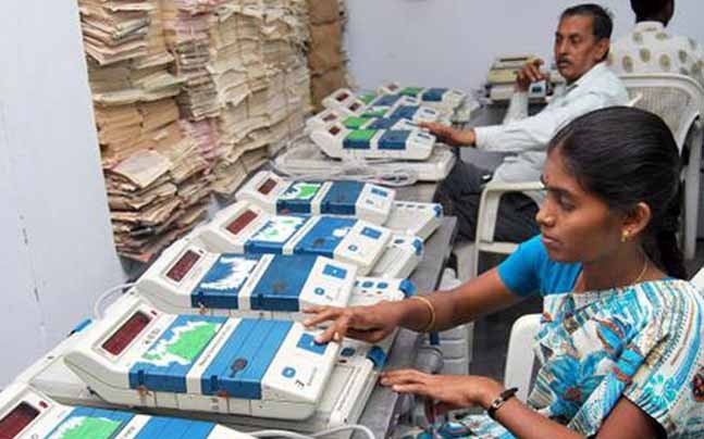 धुळे आणि अहमदनगर महापालिका निकालाचे अपडेट्स पाहा महापॉलिटिक्सवर, रिफ्रेश करा आणि पहा प्रत्येक फेरीचे निकाल !