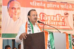 हे कुठलं सोमटं आलंय, अजित पवारांचा गिरीश महाजनांवर पलटवार !