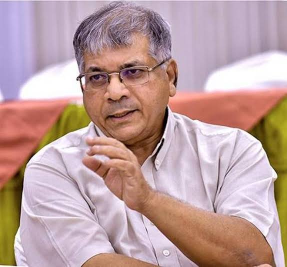 ‘भारिप-बहूजन महासंघ’ हे नाव इतिहासजमा होणार, प्रकाश आंबेडकरांची मोठी घोषणा!