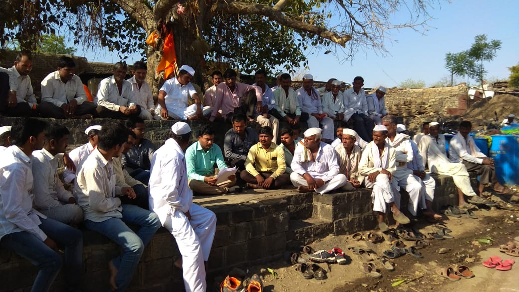 बीड – नारायणवाडीतील नागरिक ठाम, बहिष्कारामुळे मुकले मतदानाला !