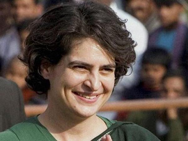 प्रियंका गांधी निवडणुकीच्या मैदानात, ‘या’ मतदारसंघातून लढवणार निवडणूक !