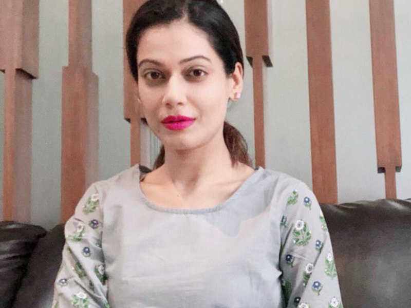 “पायल रोहितगी’ला तात्काळ अटक करा, अन्यथा महाराष्ट्र पेटल्याशिवाय राहणार नाही”