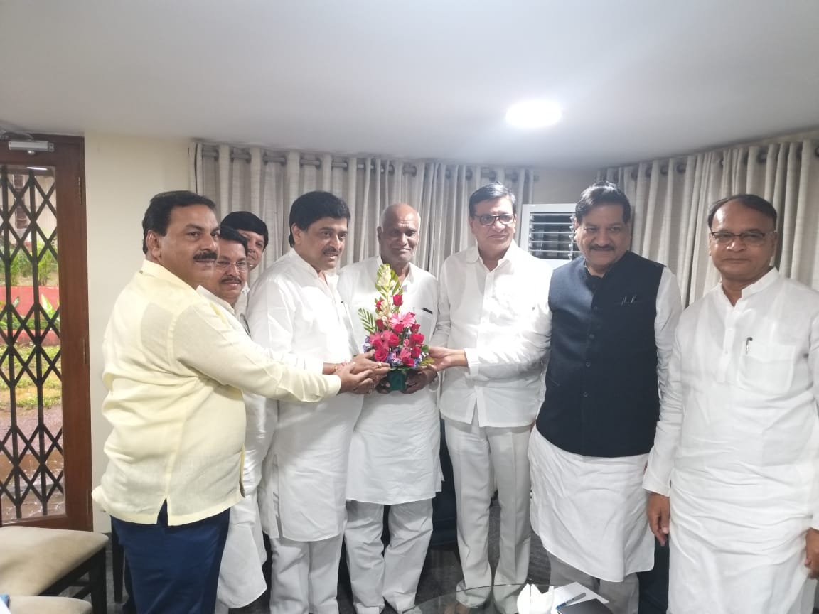 औरंगाबाद-जालना विधानपरिषद निवडणुकीसाठी काँग्रेसकडून ‘यांना’ उमेदवारी निश्चित! औरंगाबाद-जालना विधानपरिषद निवडणुकीसाठी काँग्रेसकडून ‘यांना’ उमेदवारी निश्चित!