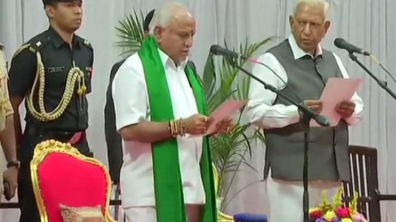 कर्नाटकात भाजपची सत्ता, येडियुरप्पांनी घेतली मुख्यमंत्रिपदाची शपथ !