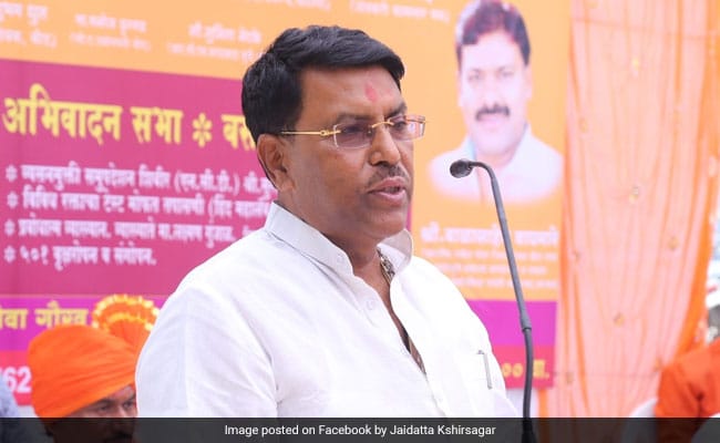 चमकोगिरी आणि टपोरीगिरी करण्यात धनंजय मुंडे वस्ताद – जयदत्त क्षीरसागर