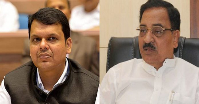 आधी रावते नंतर मुख्यमंत्र्यांनी घेतली राज्यपालांची भेट, निमित्त दिवाळी की राजकीय खेळी? आधी रावते नंतर मुख्यमंत्र्यांनी घेतली राज्यपालांची भेट, निमित्त दिवाळी की राजकीय खेळी?