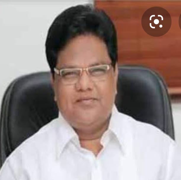 माजी मंत्री तानाजी सावंत यांची शिवसेनेतून हकालपट्टी होणार ? माजी मंत्री तानाजी सावंत यांची शिवसेनेतून हकालपट्टी होणार ?