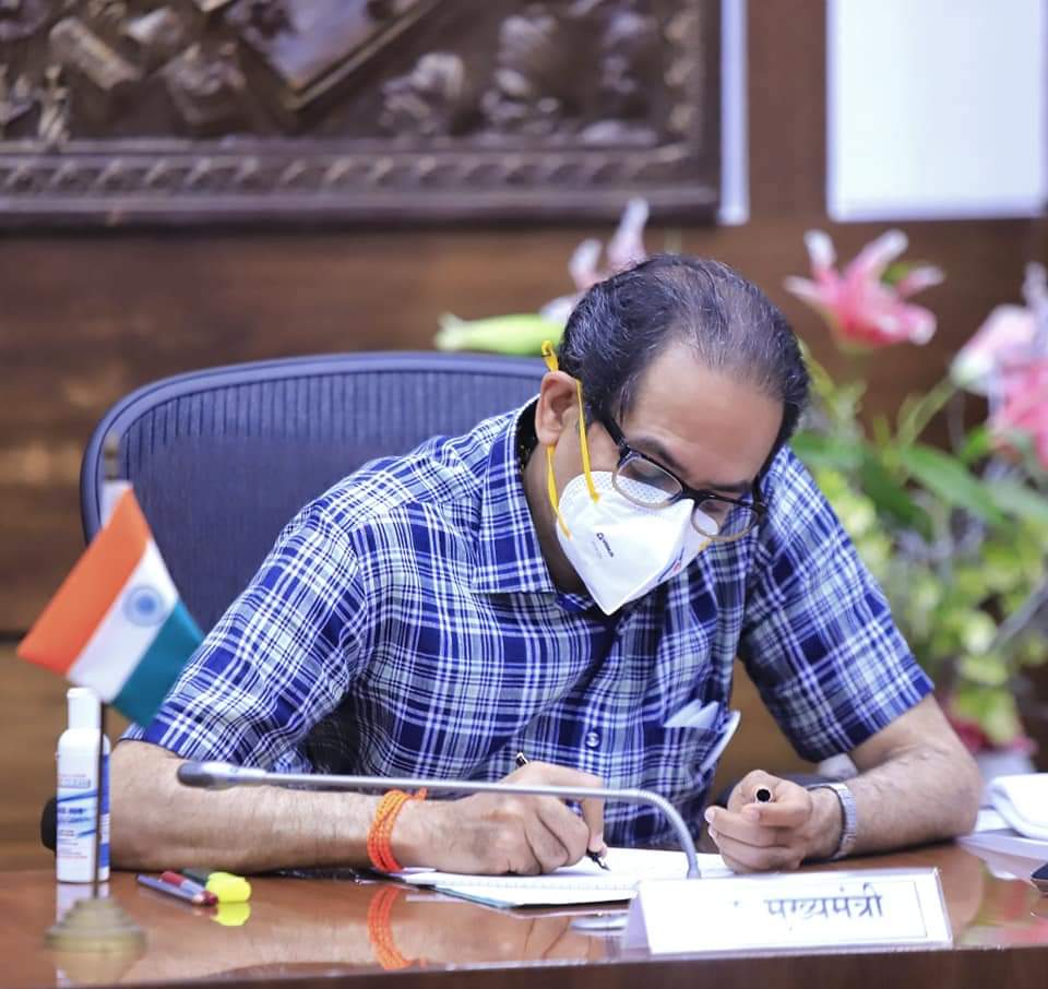 पूर आणि अतिवृष्टीचा फटका बसलेल्या शेतकऱ्यांना मदत जाहीर, मुख्यमंत्री उद्धव ठाकरेंनी केली घोषणा !