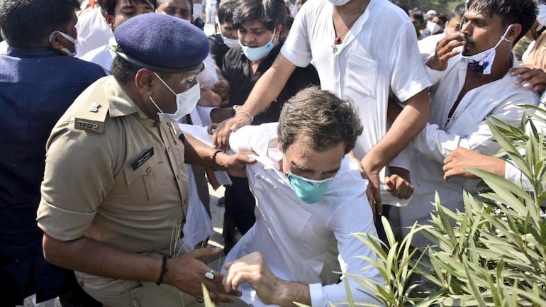हाथरस येथे राहुल गांधींना झालेल्या धक्काबुक्कीवर राज्यातील काँग्रेस आणि राष्ट्रवादीच्या नेत्यांची प्रतिक्रिया! पाहा