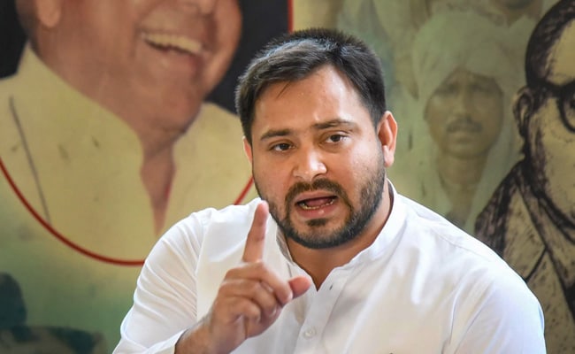 तेजस्वी यादवांचं मुख्यमंत्रीपदाचं स्वप्न भंगणार?, एनडीएनं टाकलं महागठबंधनला मागे, पाहा कोण किती जागांवर आघाडीवर!
