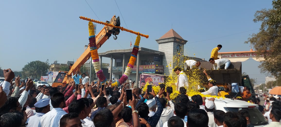 धनंजय मुंडेंच्या भावना अनावर